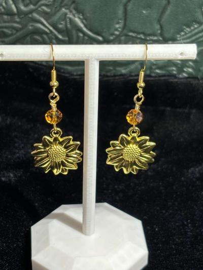 Sunny Days Sunflower Earrings - Thumbnail 2