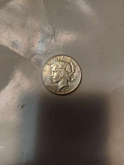 This is a nineteen twenty six s peace dollar Van four harder - Thumbnail 3