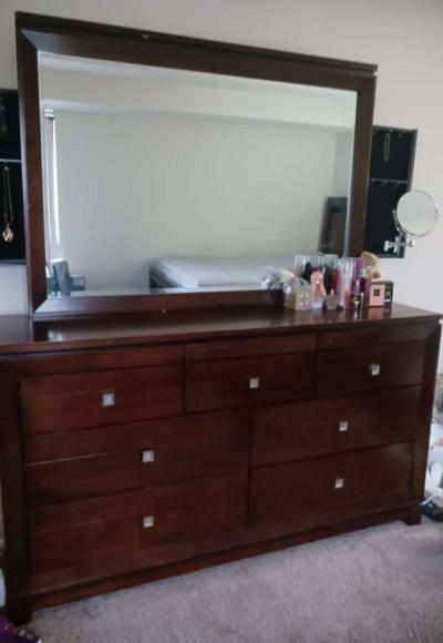 Relocation Sale 2 Rooms - Thumbnail 6