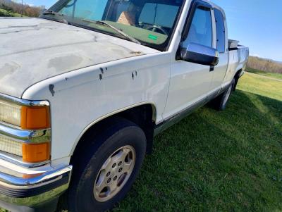 1995 Chevy Z71 4x4 - Thumbnail 2