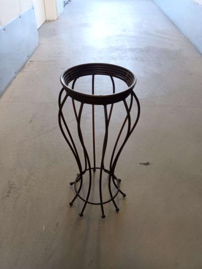 the decorative vase of steel - Thumbnail 2