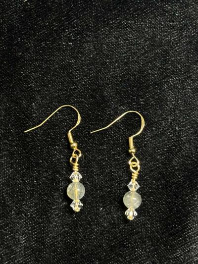 Arctic moon earrings in gold - Thumbnail 4