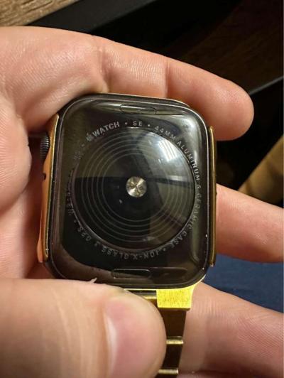 Apple Watch - Thumbnail 3