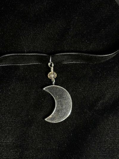 Crystal Crescent Choker - Tehachapi, California