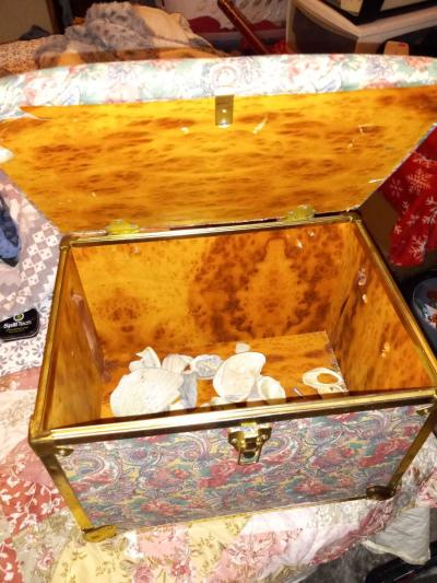 lock box its in good condition - Thumbnail 1