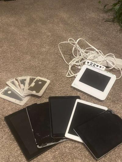 Electronics Kit and Clover POS system - Thumbnail 2