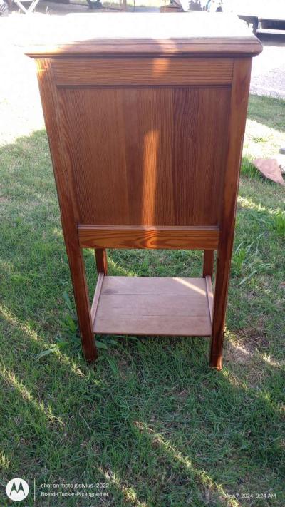 Antique small cut and wash kitchen table with marble slab - Thumbnail 4