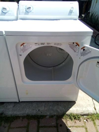 Kenmore washer and gas dryer - Thumbnail 3