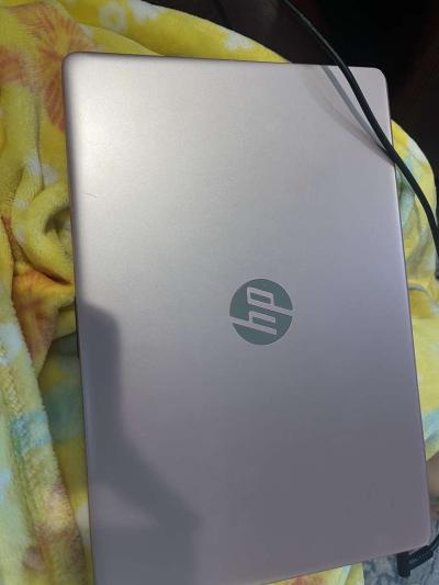 pink HP laptop - Thumbnail 2