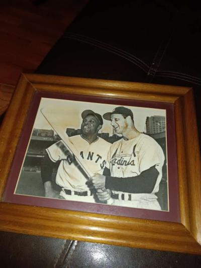 Jackie Robinsons picture frame 8x10 must pick up - San Antonio, Texas