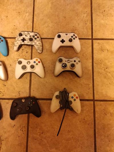 Xbox controller bundle - Thumbnail 3