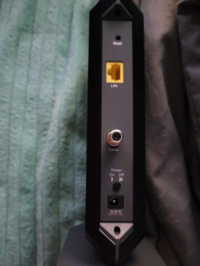 Nighthawk Netgear cable modem - Thumbnail 2