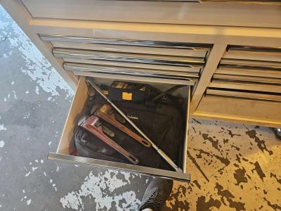 tool box - Thumbnail 3