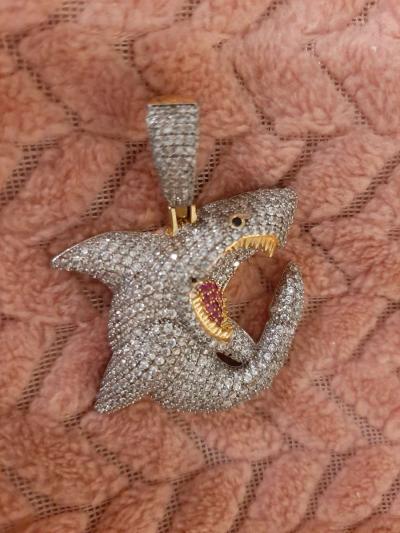 Faux SHARK PENDANT - Thumbnail 5