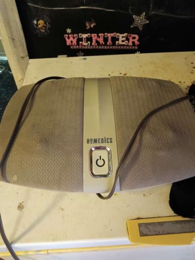 chickens and foot massager - Thumbnail 3