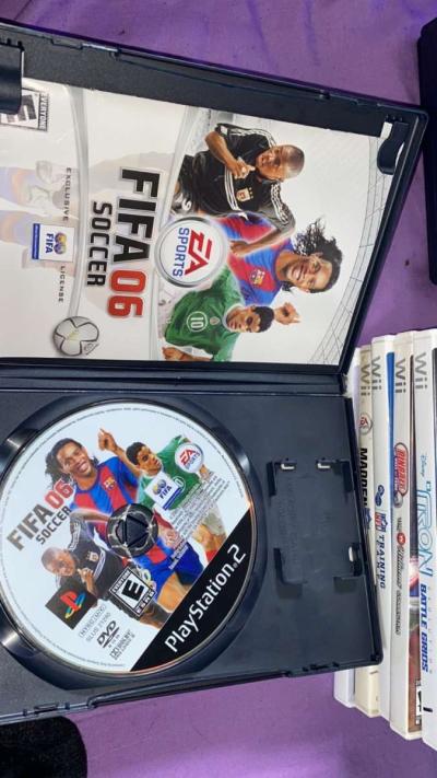 ps2 and wii games - Thumbnail 4