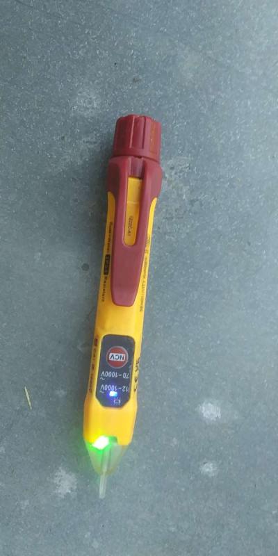 Klein Tools Dual Range Voltage Tester - Thumbnail 5