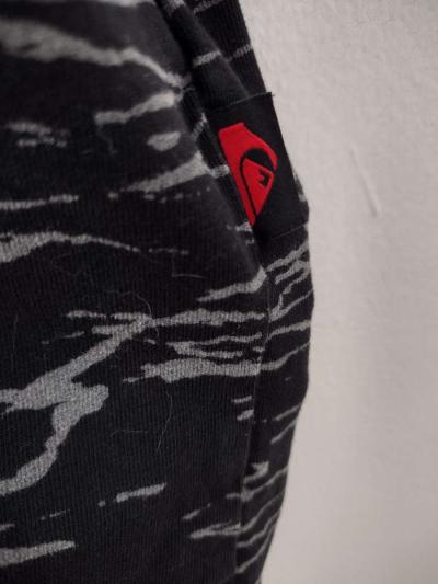 Quiksilver x Stranger Things Lovers Lake TShirt MENS SIZE L - Thumbnail 6