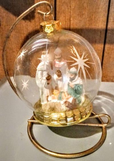 Three Kings Ornament with Stand - Thumbnail 4