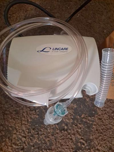 aire compressor designed for innovative  respiratory care - Thumbnail 2