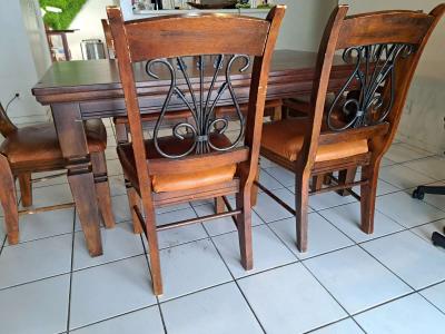 Dining room wooden table - Thumbnail 3