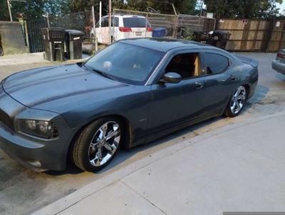 Dodge Charger 06 - Thumbnail 4