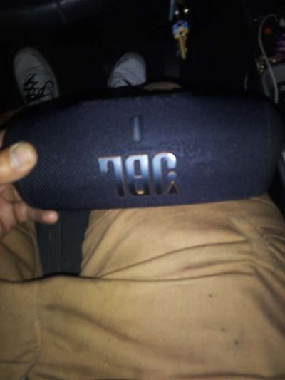 JBL speaker - Thumbnail 2