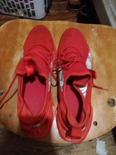 a pair of shoes - Thumbnail 3