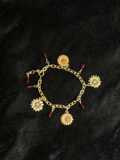 Summer wine and sunflowers charm bracelet - Thumbnail 2