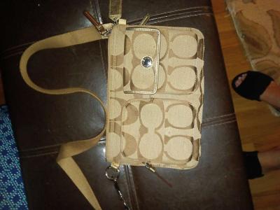 new coach waistband purse must pick up - San Antonio, Texas