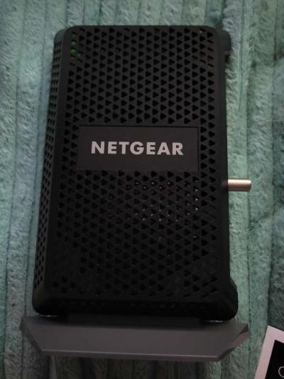 Nighthawk Netgear cable modem - Thumbnail 3