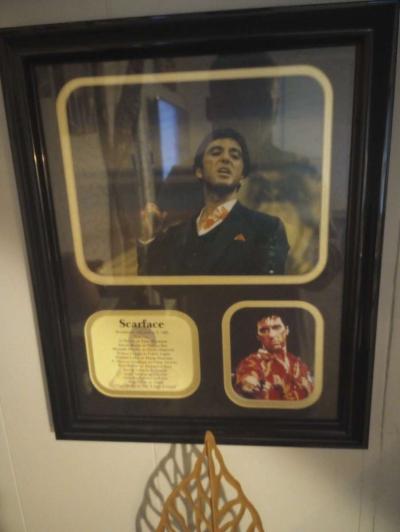 pictures of Tony Montana - Thumbnail 3