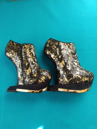 privileged Gold shoes - Thumbnail 5