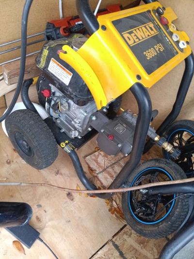 DeWalt 3600 psi - Thumbnail 2