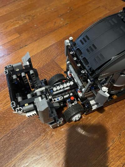 built Lego technic Mack anthem truck - Thumbnail 2