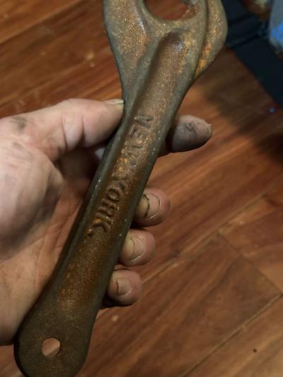 Antique Vogel Fire Sprinkler Head Box - Thumbnail 5