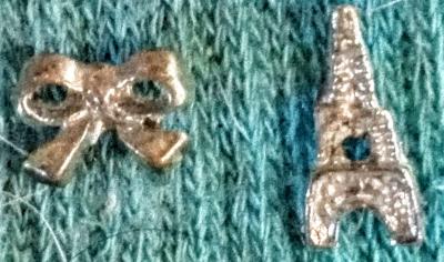 11 Single Earrings - Thumbnail 4