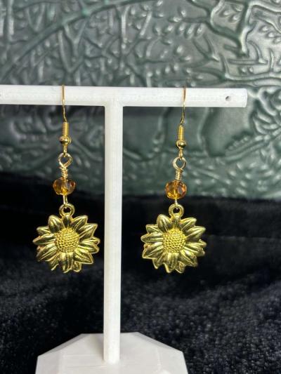 Sunny Days Sunflower Earrings - Thumbnail 5
