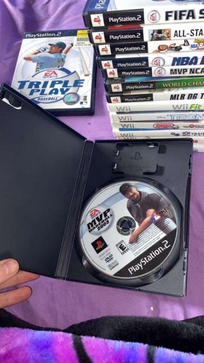 ps2 and wii games - Thumbnail 3