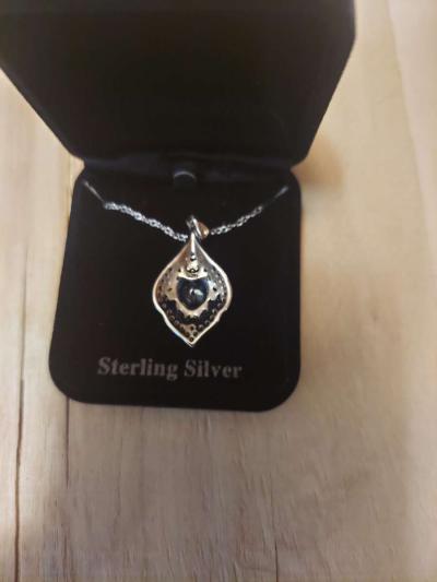 This is a nice sterling silver necklace  very nice - Thumbnail 3