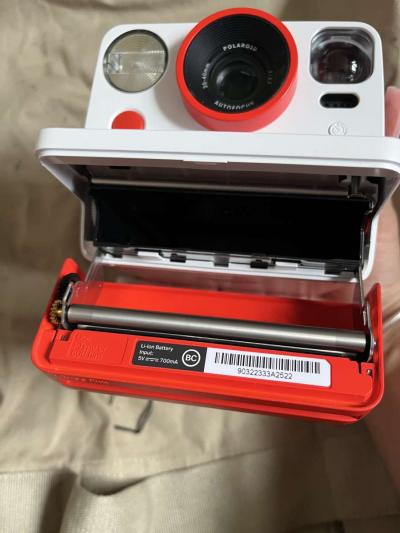 Polaroid camera - Thumbnail 3