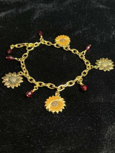 Summer wine and sunflowers charm bracelet - Thumbnail 4