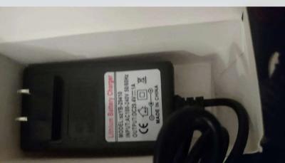 RAZOR e200 electric  scooter   Accessories  Paint  New Charg - Thumbnail 4