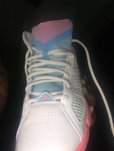 basketball shoes never wore