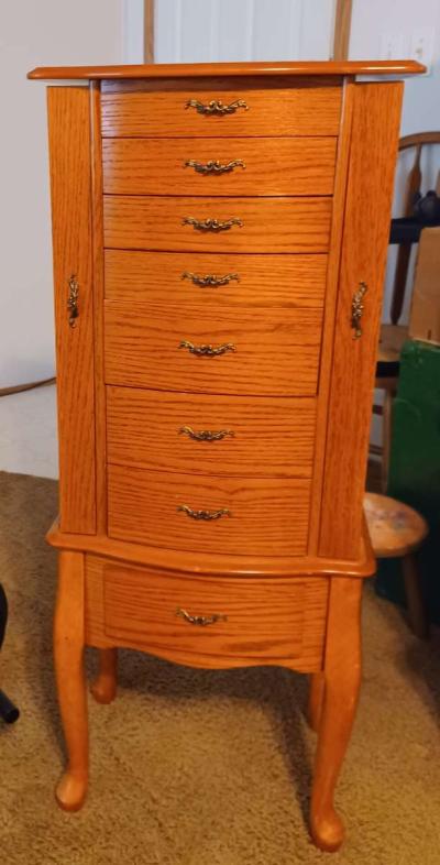 jewelry armoire - Gaston, South Carolina