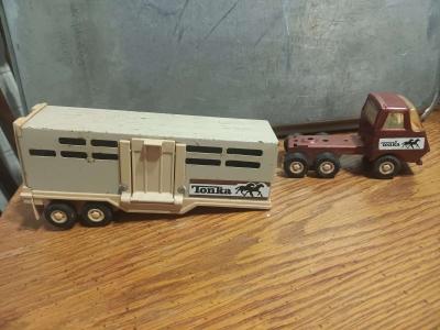 Tonka Truck with horse trailer - Thumbnail 3
