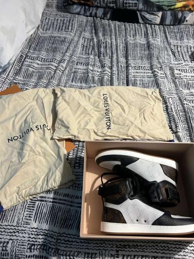 Louis vuitton Rivoli MonogramHigh Top Sneakers - Thumbnail 6