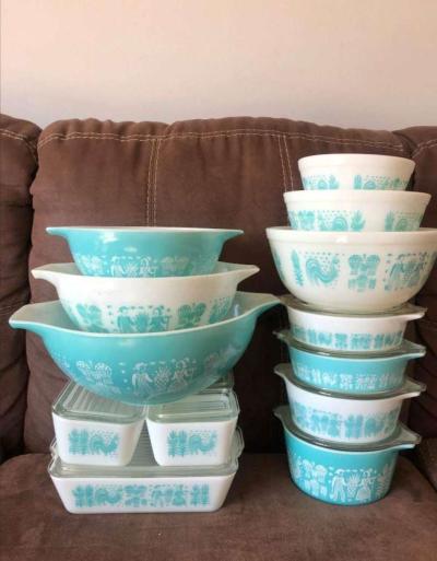 Vintage Tourqouise Bowls and Casserole dishes set - Thumbnail 3