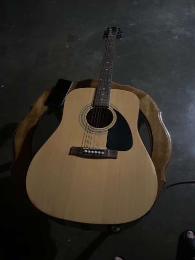 guitarra muy bonita y buena - Thumbnail 6