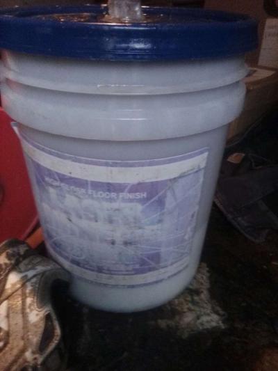 floor buffer and industrial floor cleaner - Thumbnail 4